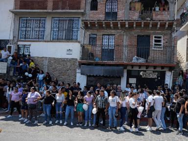 mob-in-mexico-brutally-beats-suspected-kidnapper-to-death-hours-before-holy-week-procession