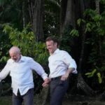 france’s-macron-embraces-brazil’s-lula-—-and-the-memes-poking-fun-at-their-‘wedding’