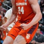 alabama-rides-tidal-wave-of-3-pointers-to-beat-clemson-89-82-and-reach-1st-final-four-ever