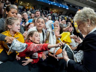 the-women’s-ncaa-tournament-had-center-stage.-the-stars,-and-the-games,-delivered-in-a-big-way