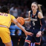 clark-leads-iowa-back-to-the-final-four.-undefeated-south-carolina-will-be-there,-too