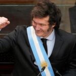 argentina-and-colombia-avert-a-diplomatic-crisis,-downplaying-their-presidents’-war-of-words