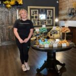 small-town-businesses-embrace-total-solar-eclipse-crowd,-come-rain-or-shine-on-monday