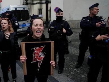 poland-has-a-strict-abortion-law-—-and-many-abortions.-lawmakers-are-now-tackling-the-legislation