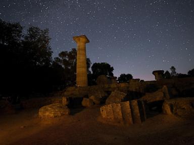 the-french-connection:-paris-flame-to-make-first-stop-in-greece-at-heart-of-modern-games’-founder