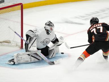 dubois,-roy-end-long-goal-droughts-to-propel-kings-to-3-1-victory-over-ducks