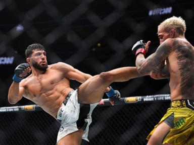 holloway’s-last-second-ko-of-gaethje-likely-will-be-lasting-memory-of-ufc-300