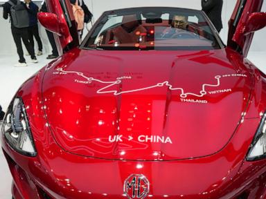 chinese-automakers-redefine-the-car-as-a-living-space-at-beijing-auto-show