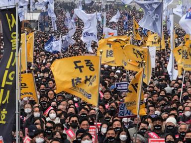 south-korean-police-raid-office-of-doctors’-group-head-over-protracted-strikes