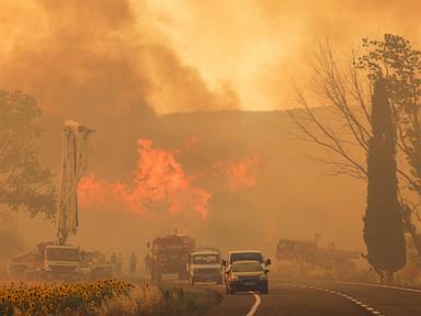 a-fire-that-spread-through-settlements-in-turkey-killed-11.-greece-evacuates-villages-for-safety