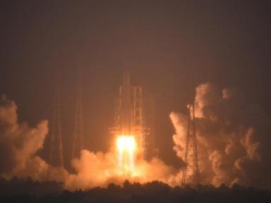 a-chinese-lunar-probe-returns-to-earth-with-first-samples-from-far-side-of-the-moon