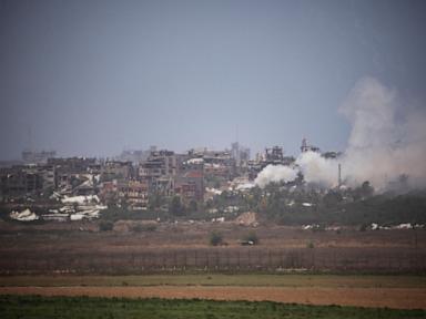 the-un-starts-to-move-tons-of-aid-from-us-built-pier-after-security-fears-suspended-work-there