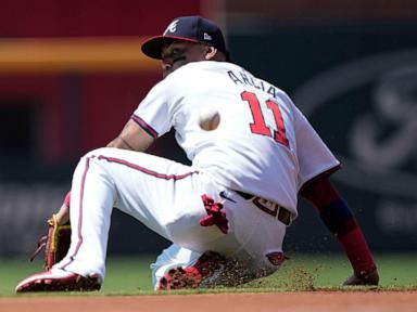 oneil-cruz-and-rowdy-tellez-homer-in-5th-as-the-pirates-avoid-sweep-and-beat-the-braves-4-2