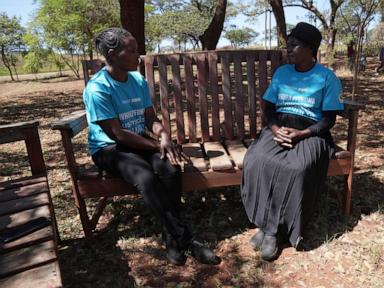 a-bench-and-a-grandmother’s-ear:-zimbabwe’s-novel-mental-health-therapy-spreads-overseas