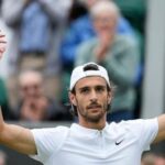 taylor-fritz-beats-alexander-zverev-at-wimbledon.-novak-djokovic-gets-into-it-with-the-crowd