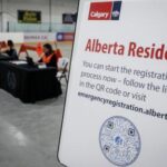 wildfire-burns-structures-in-a-town-in-the-canadian-rockies’-largest-national-park