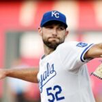 gabriel-moreno-hits-go-ahead-double-in-5-run-9th-inning,-the-diamondbacks-beat-the-royals-8-6