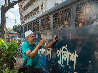 bangladesh-mourns-some-200-deaths-as-student-protests-wind-down-and-thousands-are-arrested