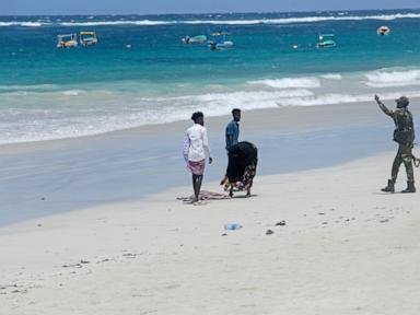 hundreds-gather-at-somalia-beach-to-condemn-attack-that-killed-37-and-demand-stronger-security