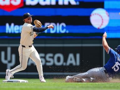 witt-homers-on-shoulder-high-pitch,-royals-beat-twins-4-1-to-avoid-sweep