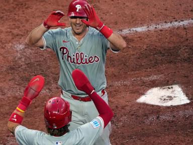 realmuto-hits-a-pair-of-3-run-homers-to-lead-phillies-to-an-11-2-win-over-royals