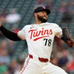 braves-score-4-times-in-10th-to-beat-twins-8-6