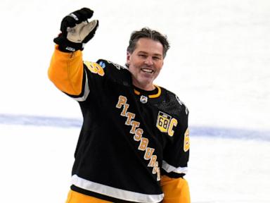 jaromir-jagr-opens-37th-professional-season-in-his-kladno-knights-team’s-czech-league-loss