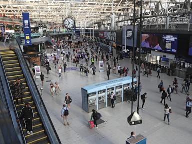police-are-probing-apparent-cyber-vandalism-on-wi-fi-networks-at-uk-train-stations