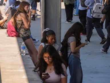 one-tech-tip:-using-instagram’s-new-teen-account-settings-to-supervise-young-users