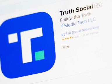 ex-‘apprentice’-candidates-dump-nearly-entire-stake-in-owner-of-trump’s-truth-social-platform