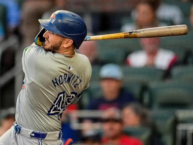 horwitz,-berrios-help-blue-jays-win-9-5,-knock-braves-out-of-wild-card-spot