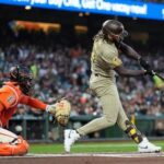 tatis-homers,-cease-strikes-out-10-as-padres-blank-giants-5-0