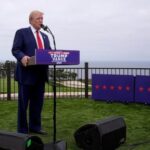 trump-media-stock-jumps-after-former-president-says-he-won’t-sell-shares-when-lockup-expires