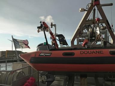 at-least-8-people-have-died-trying-to-cross-english-channel,-french-authorities-say