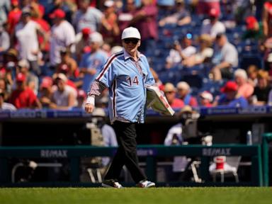 pete-rose-found-home-in-las-vegas-before-nation-began-to-embrace-sports-betting