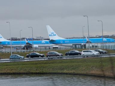dutch-airline-klm-plans-‘painful’-cost-cutting-to-combat-high-costs-and-staff-shortages