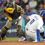 ohtani-homers-in-playoff-debut-and-the-dodgers-rally-to-beat-the-padres-7-5-in-nlds-opener