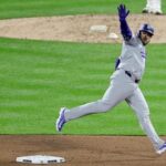 max-muncy-becomes-first-player-to-reach-in-12-straight-plate-appearances-in-single-postseason