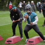 patriots-rb-stevenson-active-but-jags-rb-etienne-out-for-wembley-game