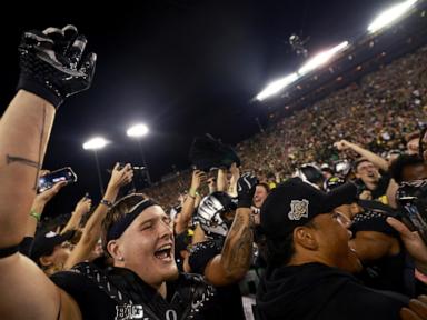 ap-top-25-extra-points:-as-4th-team-to-reach-no.-1-this-season,-oregon’s-rise-is-sign-of-the-times