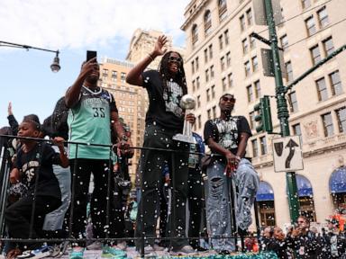 new-york-liberty-basketball-team-honored-with-ticker-tape-parade-in-canyon-of-heroes