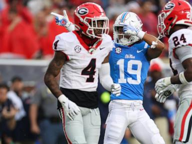 dart-and-davis-help-no-16-mississippi-shut-down-no.-2-georgia-for-28-10-win