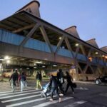 police-find-bag-carried-by-gunman-who-killed-unitedhealthcare’s-ceo,-say-he-likely-fled-nyc-on-bus