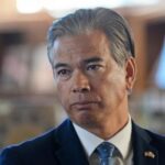 california-to-consider-requiring-mental-health-warnings-on-social-media-sites