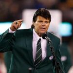 gastineau-confronts-favre-in-documentary-for-his-‘dive’-on-strahan’s-record-breaking-sack