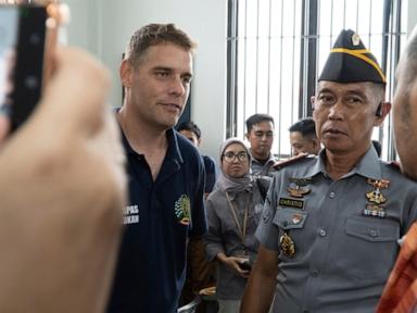 5-heroin-traffickers-return-to-australia-after-almost-20-years-in-indonesian-prisons