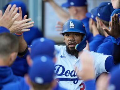 dodgers-set-to-re-sign-outfielder-teoscar-hernandez-for-$66-million-over-3-years,-ap-source-says