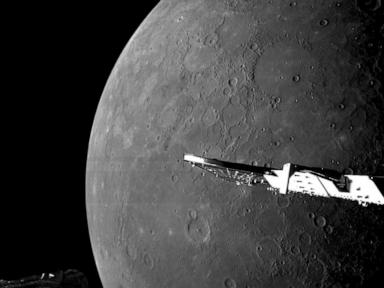 spacecraft-buzzes-mercury’s-north-pole-and-beams-back-stunning-photos