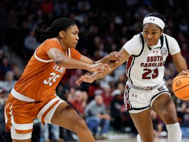 no-2-south-carolina-puts-clamps-on-madison-booker,-routs-no.-5-texas-67-50-for-11th-straight-win