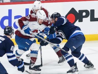 hellebuyck-gets-6th-shutout-of-the-season-as-jets-beat-avalanche-3-0